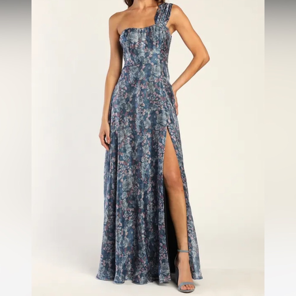 Lulu's Blue Floral Maxi Dress